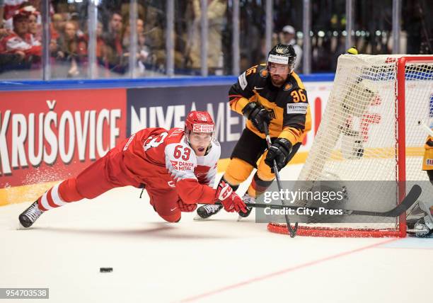 Patrick Russell of Team Danmark and Yannic Seidenberg of Team Germany during the World Championship game between Germany and Denmark at Jyske Bank...