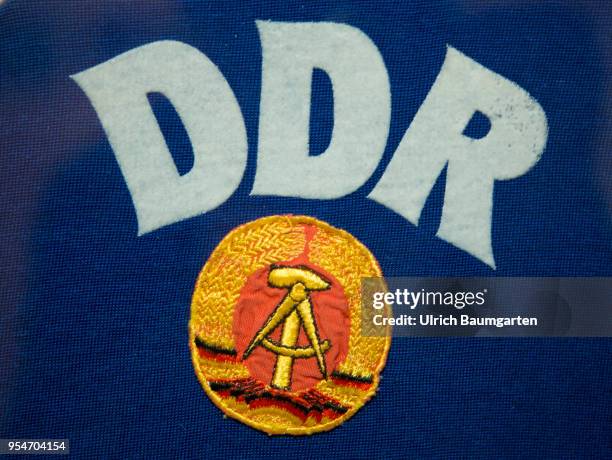 Historic GDR sports jersey with the lettering DDR and the GDR coat of arms.