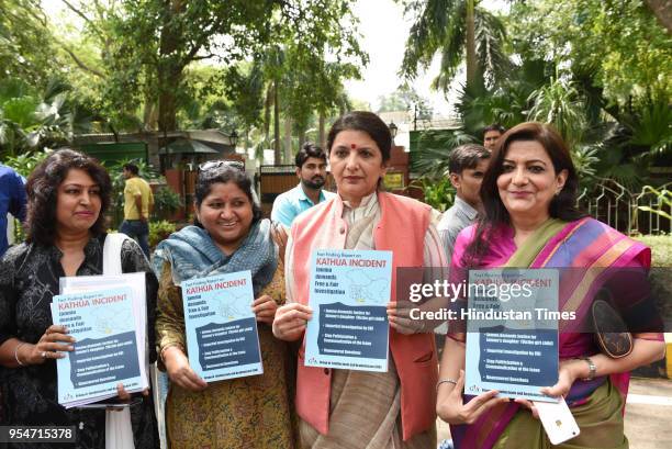 Advocate Monika Arora along with Senior journalist Sarjana Sharma, Assistant Professor Sonali Chitalkar and retired district judge Meera Khadakkar...