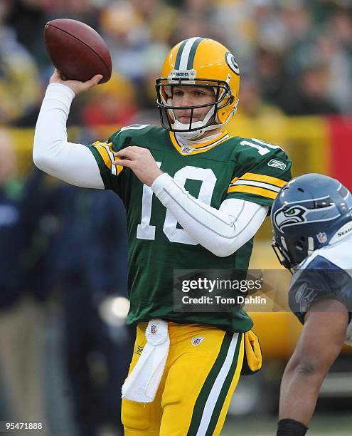 Matt Flynn of the Green Bay Packers passes during an NFL game against the Seattle Seahawks at Lambeau Field, December 27, 2009 in Green Bay,...