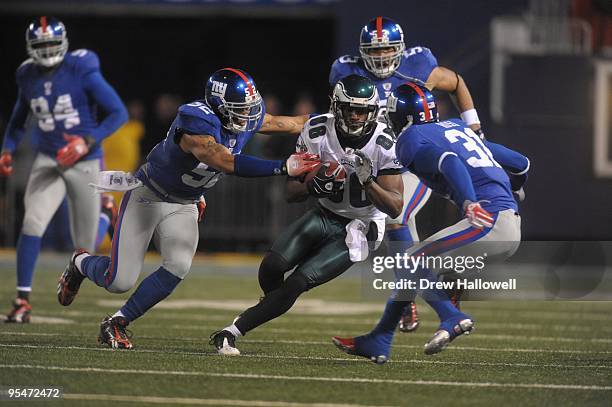 Wide receiver Reggie Brown of the Philadelphia Eagles runs the ball during the game against the New York Giants on December 13, 2009 at Giants...