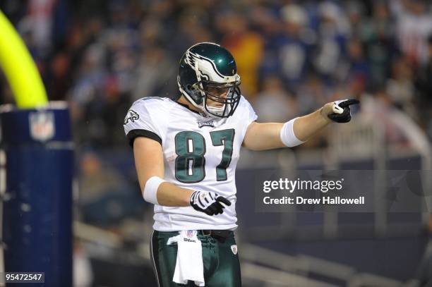 Tight end Brent Celek of the Philadelphia Eagles celebrates a touchdown during the game against the New York Giants on December 13, 2009 at Giants...