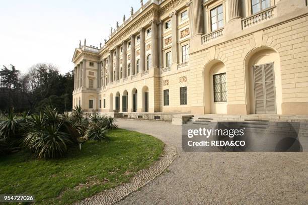 Facade, Modern Art Museum, Villa Reale, Galleria d'Arte Moderna, Via Palestro 16, Milan, Lombardy, Italy, Europe.