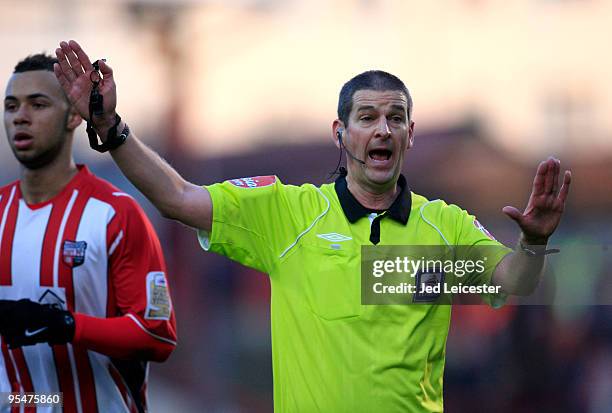 Referee Andy D'Urso during the Coca Cola League One match between Brentford and Charlton Athletic at Griffin Park on December 28, 2009 in London,...