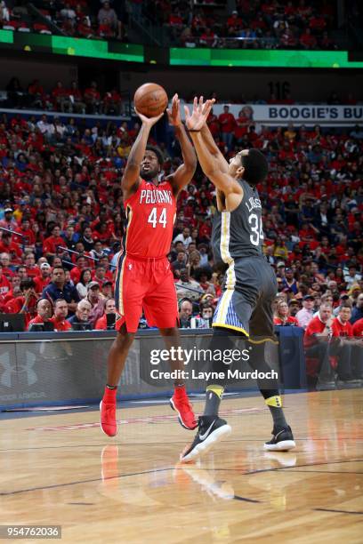 Solomon Hill of the New Orleans Pelicans shoots the ball against the Golden State Warriors during Game Three of the Western Conference Semi Finals of...