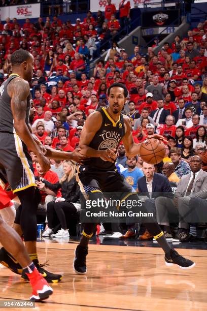 Shaun Livingston of the Golden State Warriors handles the ball against the New Orleans Pelicans in Game Three of the Western Conference Semifinals...