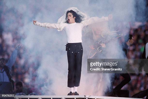 Michael Jackson performs at the Super Bowl XXVII Halftime show at the Rose Bowl on January 31, 1993 in Pasadena, California.
