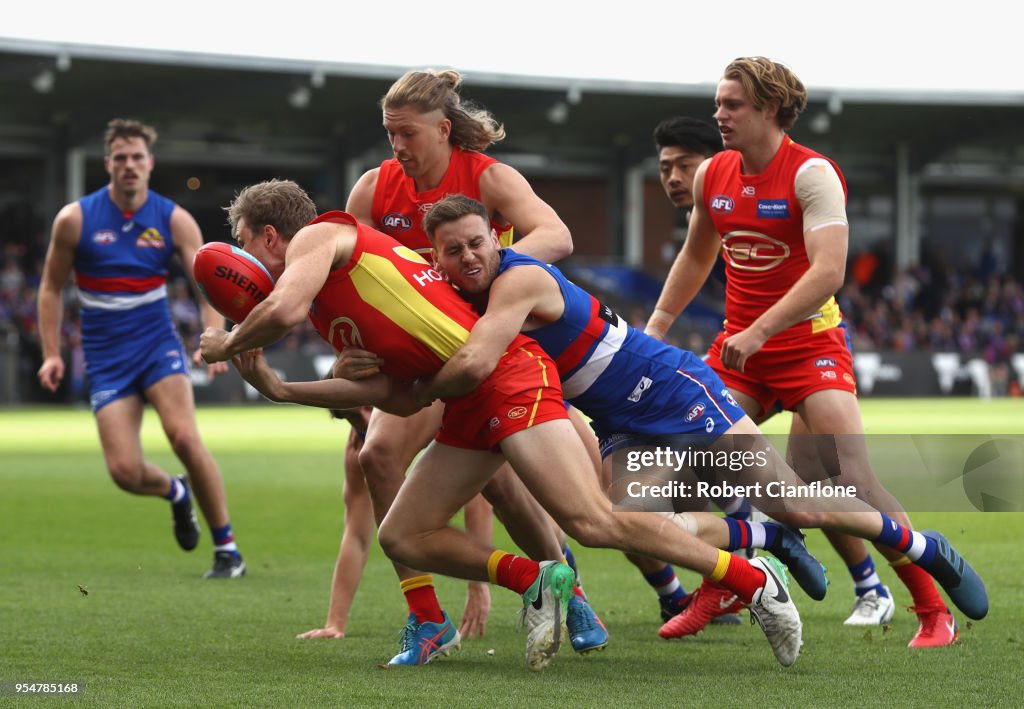 AFL Rd 7 - Western Bulldogs v Gold Coast