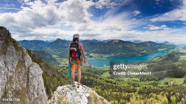 wanderer, die suche von schober berg bis fuschlsee fuschlsee - fuschlsee stock-fotos und bilder