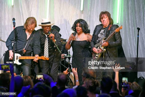 Travis Tritt, Bobby Brown, Mary Wilson, and Richie Sambora performs during the 2018 Barnstable Brown Kentucky Derby Eve Gala on May 4, 2018 in...