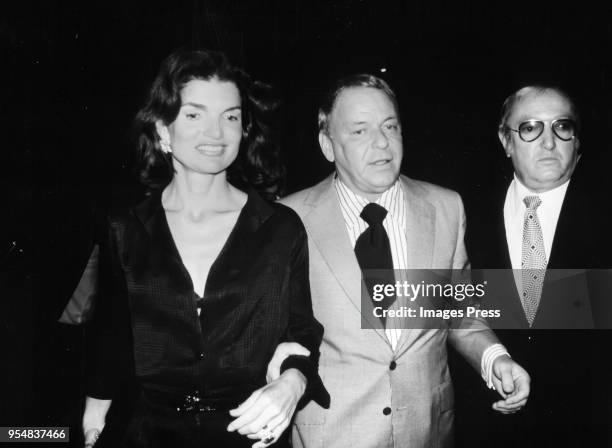 Jacqueline Kennedy Onassis and Frank Sinatra At '21 Club' on April 16,1970 in New York City.