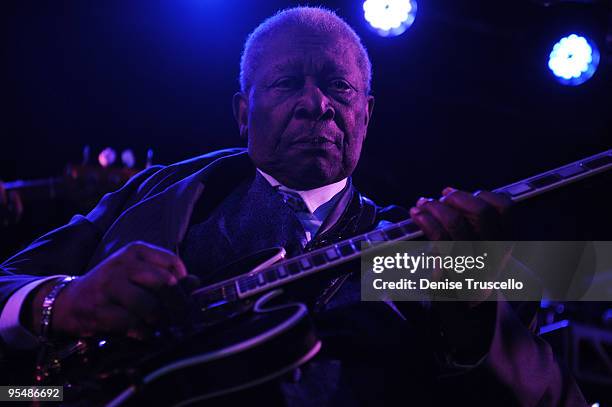 King performs at the grand opening of B.B. Kings Blues Club on December 11, 2009 in Las Vegas, Nevada.