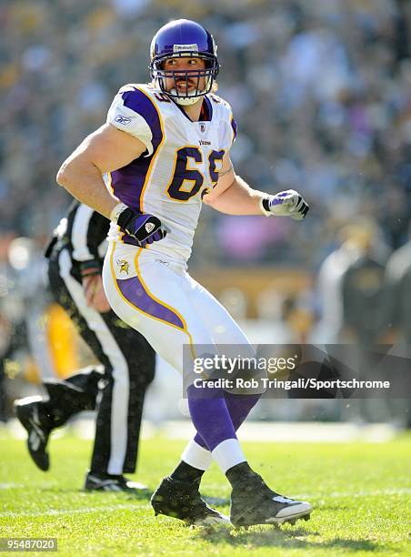 Jared Allen of the Minnesota Vikings defends against the Pittsburgh Steelers at Heinz Field on October 25, 2009 in Pittsburgh, Pennsylvania. The...