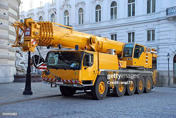 Crane Truck Hire