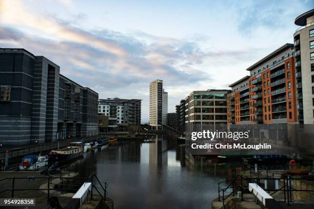 leeds dock - river aire stock pictures, royalty-free photos & images