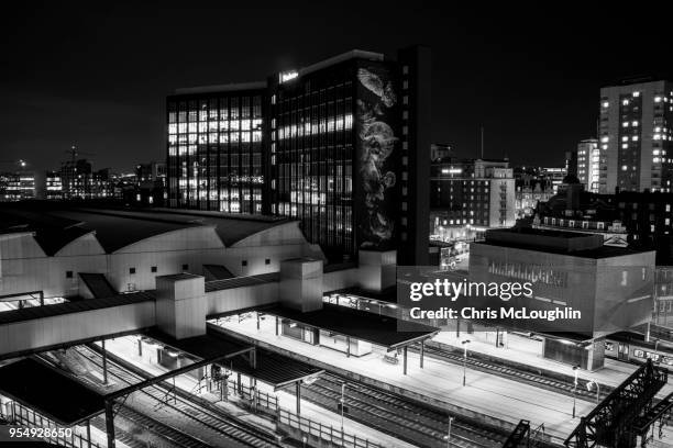 leeds skyline - leeds skyline stock pictures, royalty-free photos & images