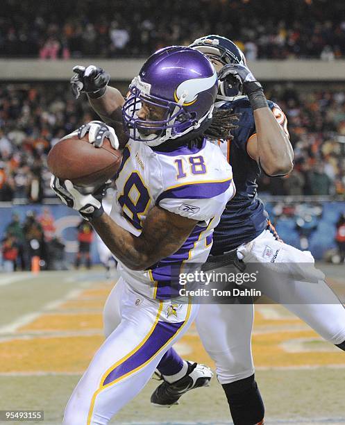 Sidney Rice of the Minnesota Vikings makes a fourth quarter touchdown catch to tie the game during an NFL Monday night game against the Chicago Bears...