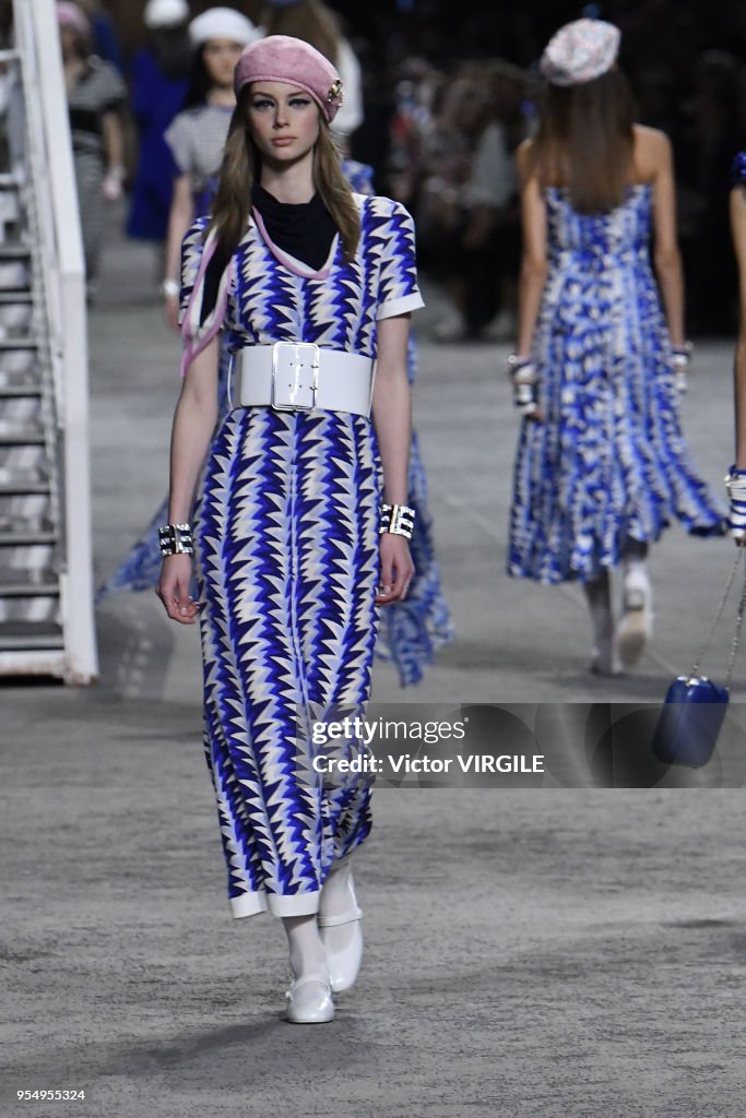 Chanel Cruise 2018/2019 Collection : Runway
