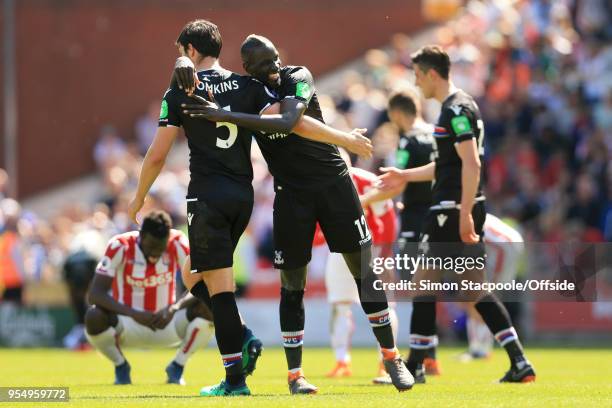 Mamadou Sakho of Palace celebrates victory at the end of the Premier League match between Stoke City and Crystal Palace at the Bet365 Stadium on May...