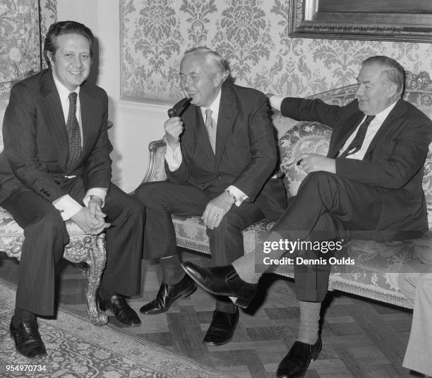 From left to right, Mario Soares , Secretary-General of the Socialist Party of Portugal, with British Prime Minister Harold Wilson and Foreign...
