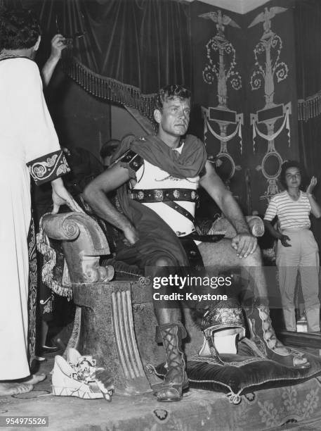 English actor Anthony Steel as an ancient Roman during the filming of 'La Vendetta dei Barbari' in Rome, Italy, 30th June 1960. The film is directed...