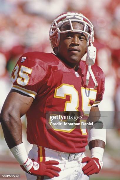 White Defensive Back Kansas City Football Team Photos and Premium High Res Pictures - Getty ...
