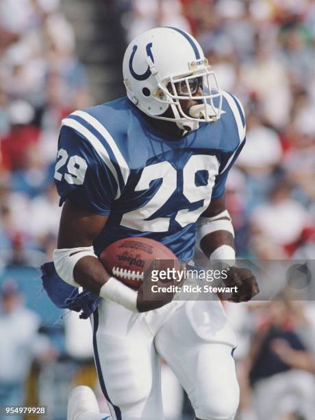 Eric Dickerson, Running Back for the Indianapolis Colts during the American Football League East Division game against the New England Patriots on 2...