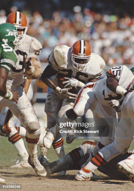 Keith Jones, Running Back for the Cleveland Browns runs the ball during the American Football Conference Central game against the New York Jets on 17...