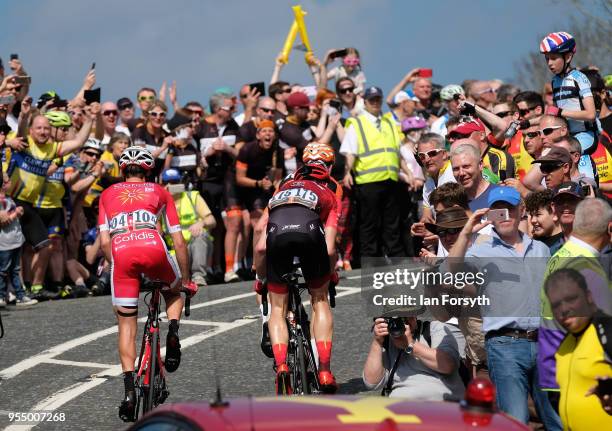 The lead riders climb up the iconic Sutton Bank during the third stage of the Tour de Yorkshire cycling race on May 5, 2018 in Thirsk, United...