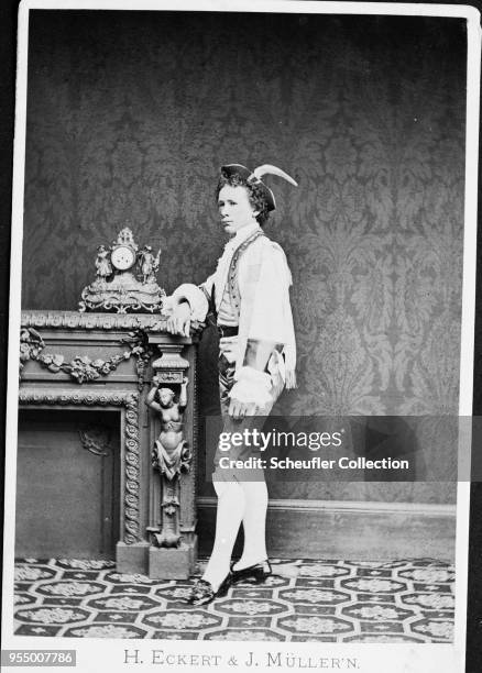 Men Rococo Poses 174 Rococo Costume Stock Photos, High-Res Pictures, and Images - Getty ...