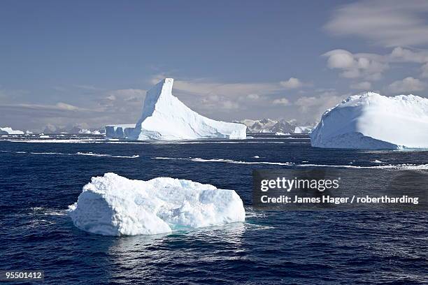 icebergs, laurie island, south orkney islands, polar regions - south orkney island stock pictures, royalty-free photos & images