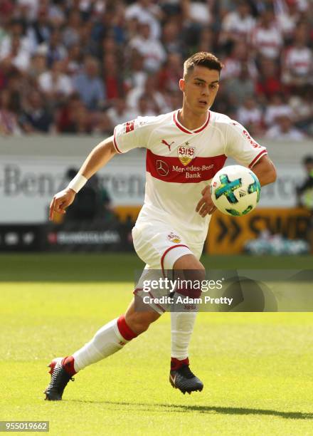 Erik Thommy of VfB Stuttgart in action during the Bundesliga match between VfB Stuttgart and TSG 1899 Hoffenheim at Mercedes-Benz Arena on May 5,...