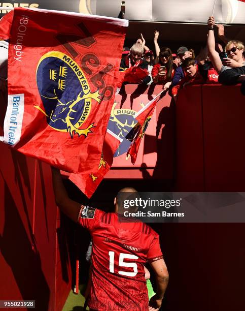 Limerick , Ireland - 5 May 2018; Simon Zebo of Munster leaves the field following the Guinness PRO14 semi-final play-off match between Munster and...