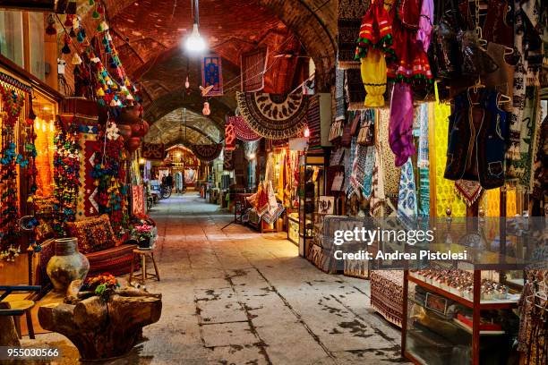 bazaar of isfahan, iran - isfahan foto e immagini stock