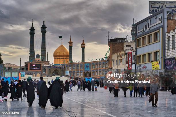 holy shrine of fatima masumeh, qom, iran - qom bildbanksfoton och bilder