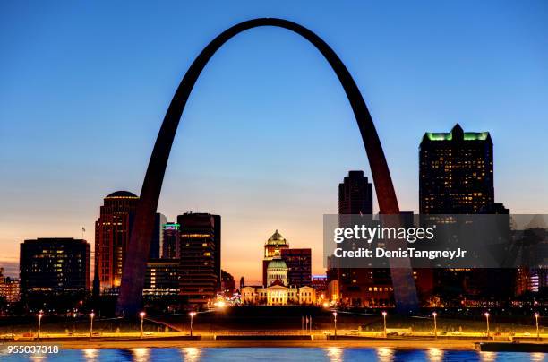 st. louis - missouri skyline stock pictures, royalty-free photos & images