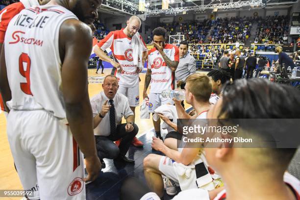 Jean Denys Choulet coach of Chalon during the Jeep Elite match between Levallois Metropolitans and Chalon sur Saone at Salle Marcel Cerdan on May 5,...