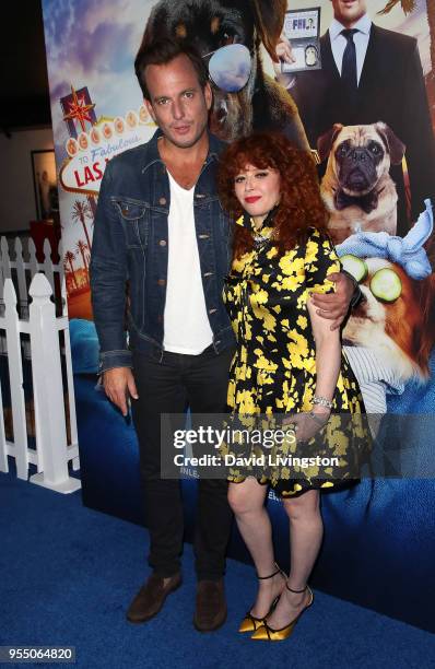 Actors Will Arnett and Natasha Lyonne attend the premiere of Global Road Entertainment's "Show Dogs" at TCL Chinese 6 Theatres on May 5, 2018 in...