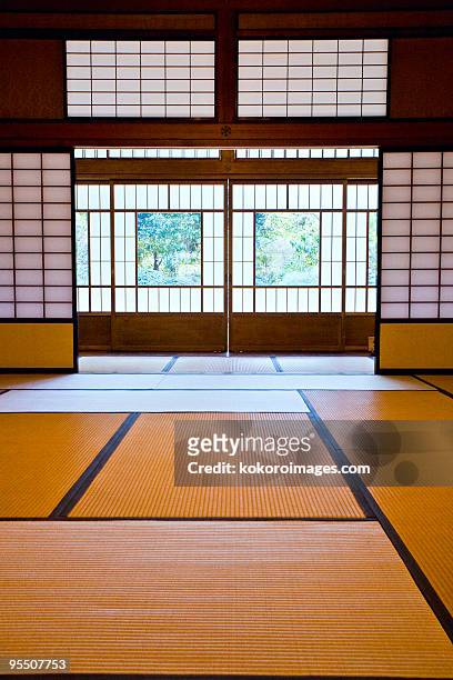 tatami room in a traditional japanese house - 畳 ストックフォトと画像