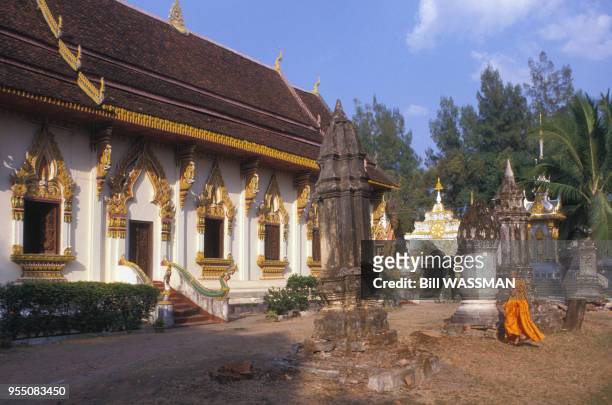 Le temple Wat Luang à Pakse, en 1998, Laos.
