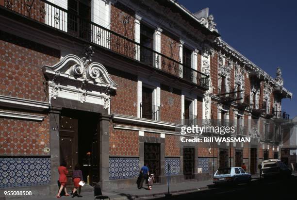 Entrée du musée ?Casa del Alfeinique? à Puebla, en mars 1995, Mexique.