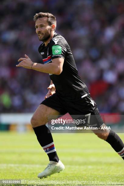 Yohan Cabaye of Crystal Palace during the Premier League match between Stoke City and Crystal Palace at Bet365 Stadium on May 5, 2018 in Stoke on...