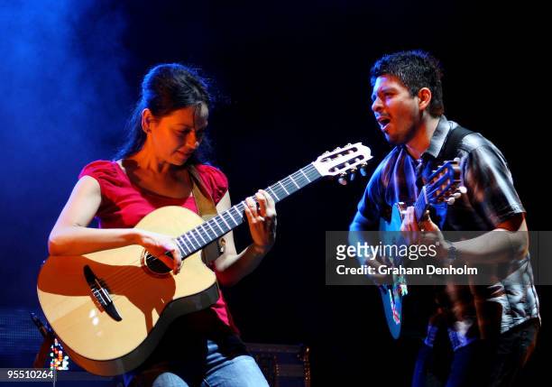 Gabriela Quintero and Rodrigo Sanchez of Rodrigo Y Gabriela perform on day three of The Falls Festival 2009 held in Otway rainforest on December 31,...