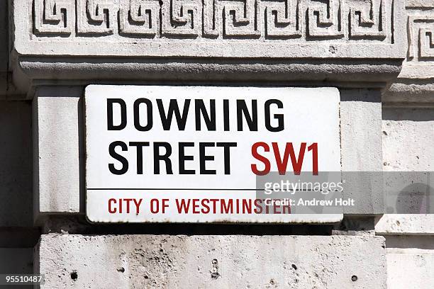 downing street sign, westminster, london - downing street sign stock pictures, royalty-free photos & images