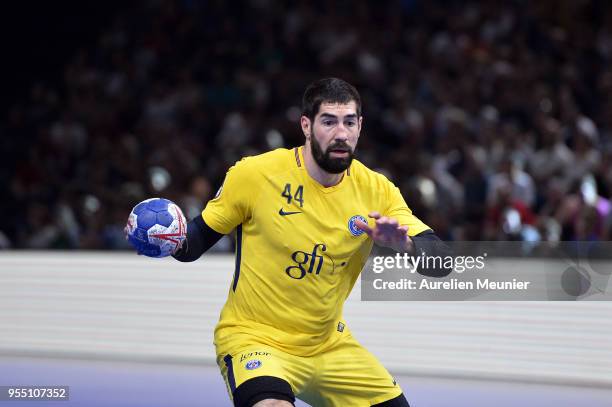 Nikola Karabatic of Paris Saint-Germain runs with the ball during the Handball French Cup Final match between Nimes and Paris Saint Germain at...