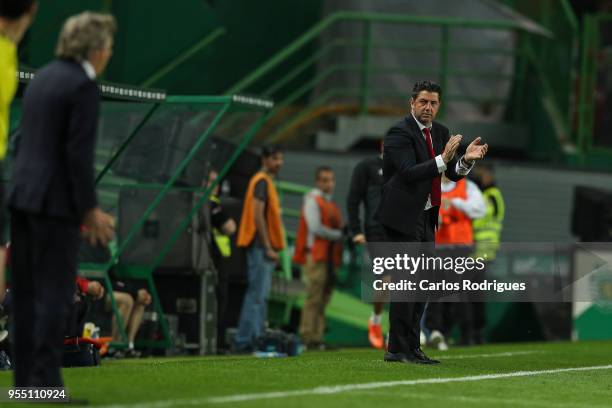 Benfica coach Rui Vitoria from Portugal during the Portuguese Primeira Liga match between Sporting CP and SL Benfica at Estadio Jose Alvalade on May...