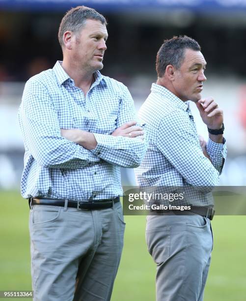 Glenn Delaney of the Pulse Energy Highlanders with Mark Hammett of the Pulse Energy Highlanders during the Super Rugby match between Cell C Sharks...