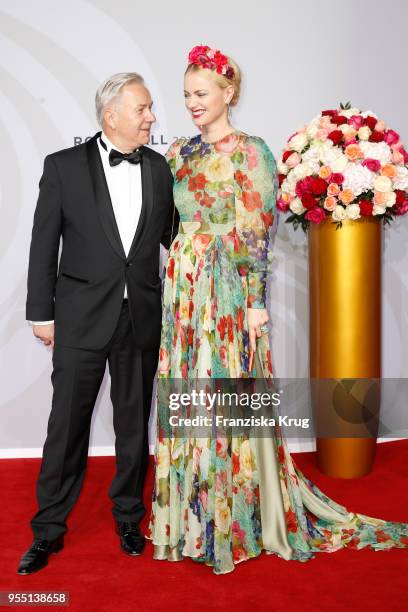 Klaus Wowereit and Franziska Knuppe attend the Rosenball charity event at Hotel Intercontinental on May 5, 2018 in Berlin, Germany.
