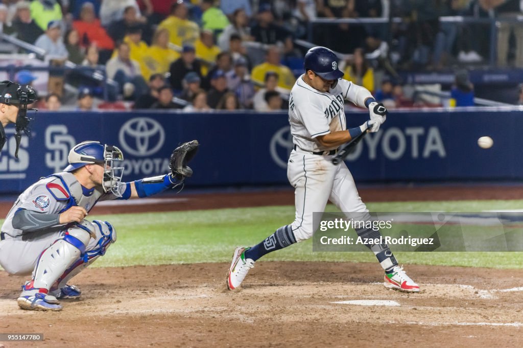 Los Angeles Dodgers v San Diego Padres