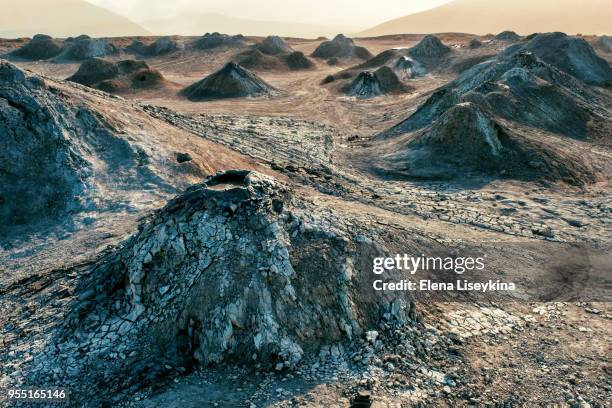 gobustan mud volcanos in azerbaijan. basalt columns. - azerbaijan stock-fotos und bilder